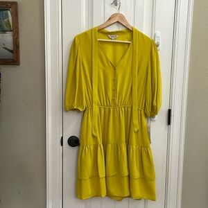 🌼NANETTE LEPORE yellow poof sleeve dress.  8